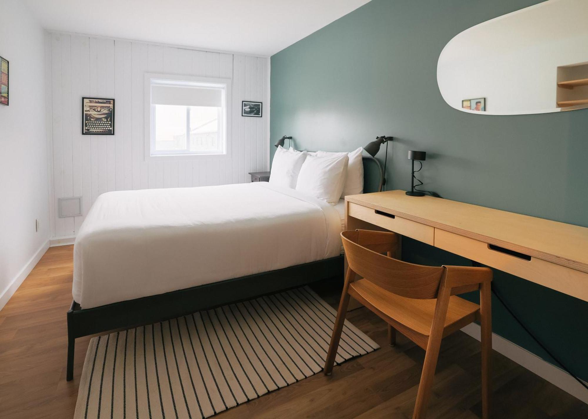 Beatnik Hotel Bromont Luaran gambar